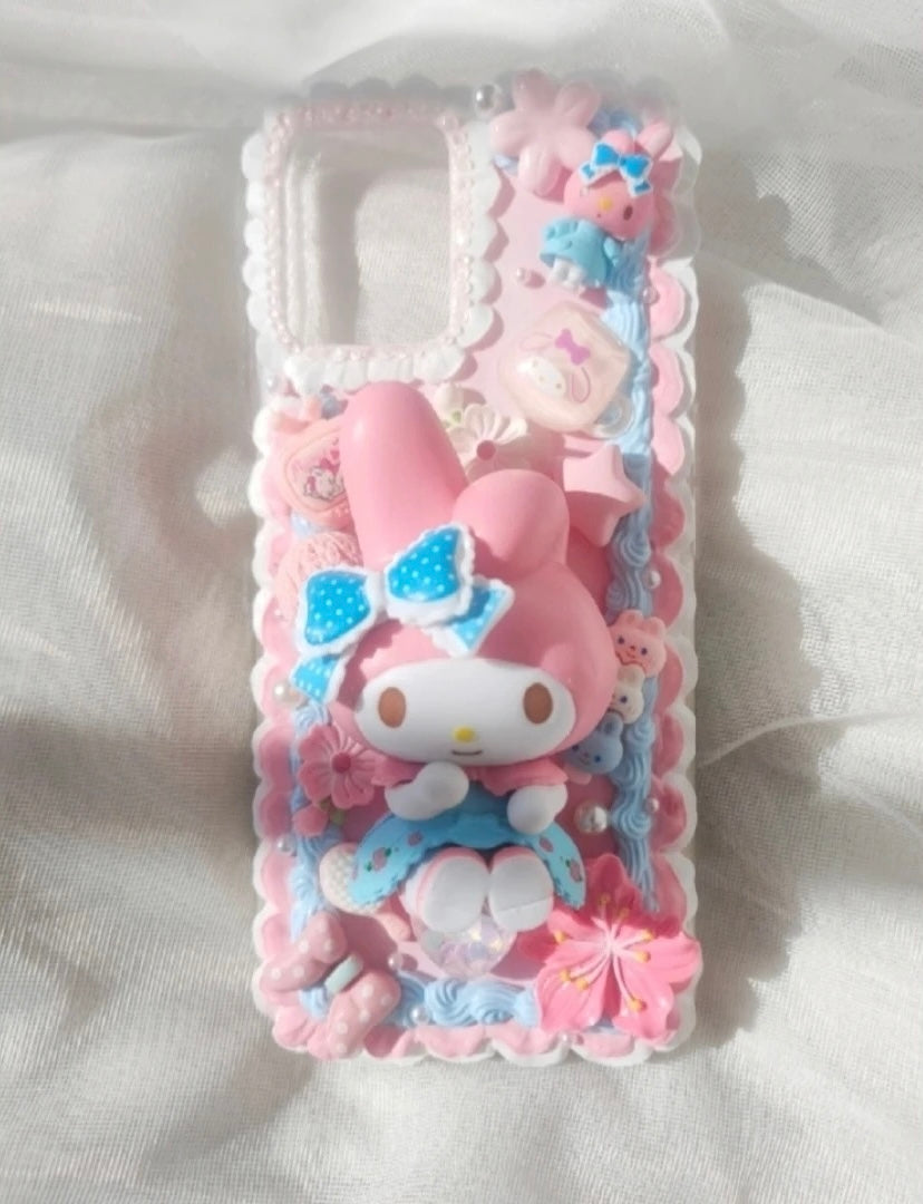 Creamy Glue Phone Case with Cinnamoroll Decoration