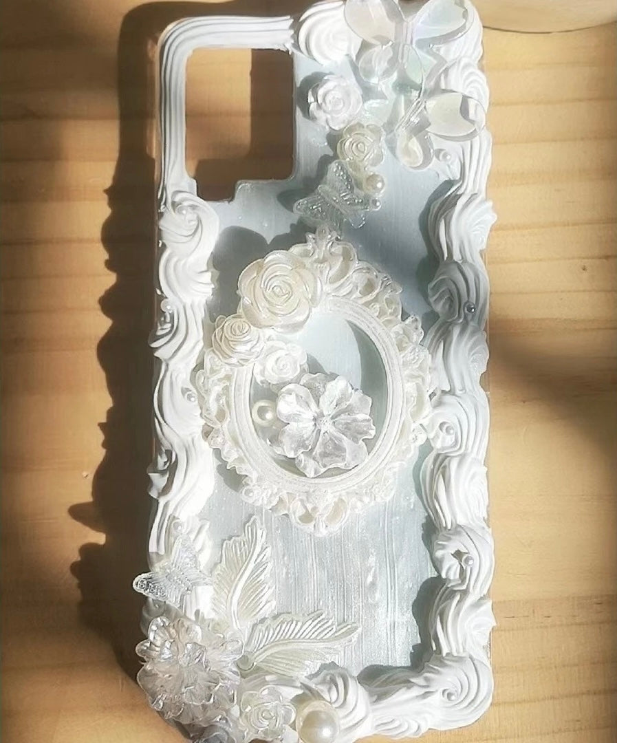 Baroque Angel Cream Phone Case