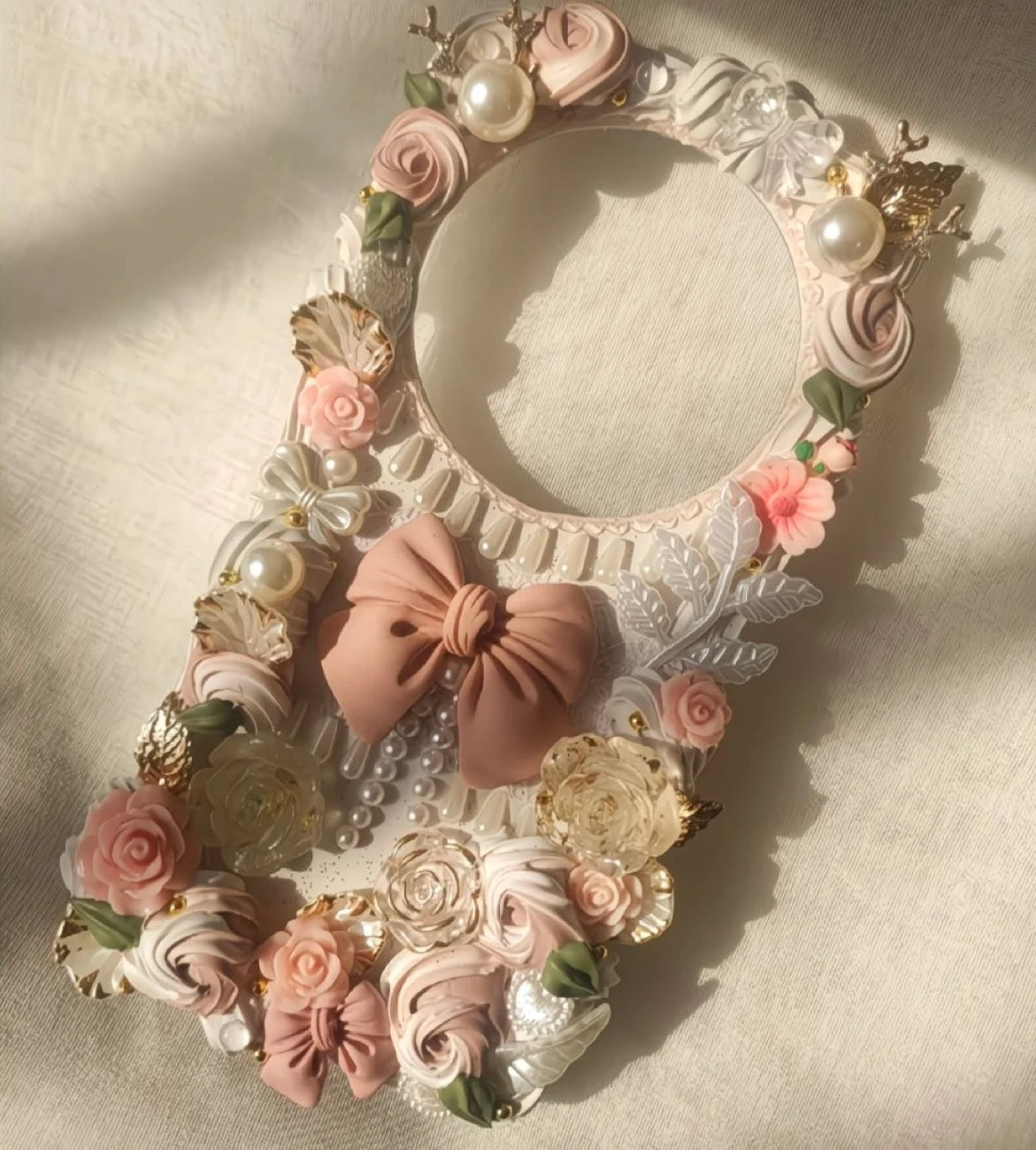 Baroque Angel Cream Phone Case