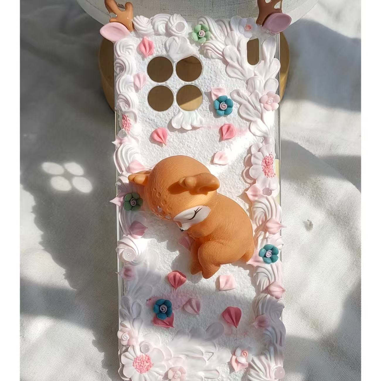 Cute Forest-style Fawn Moose Cream Phone Case Decoration