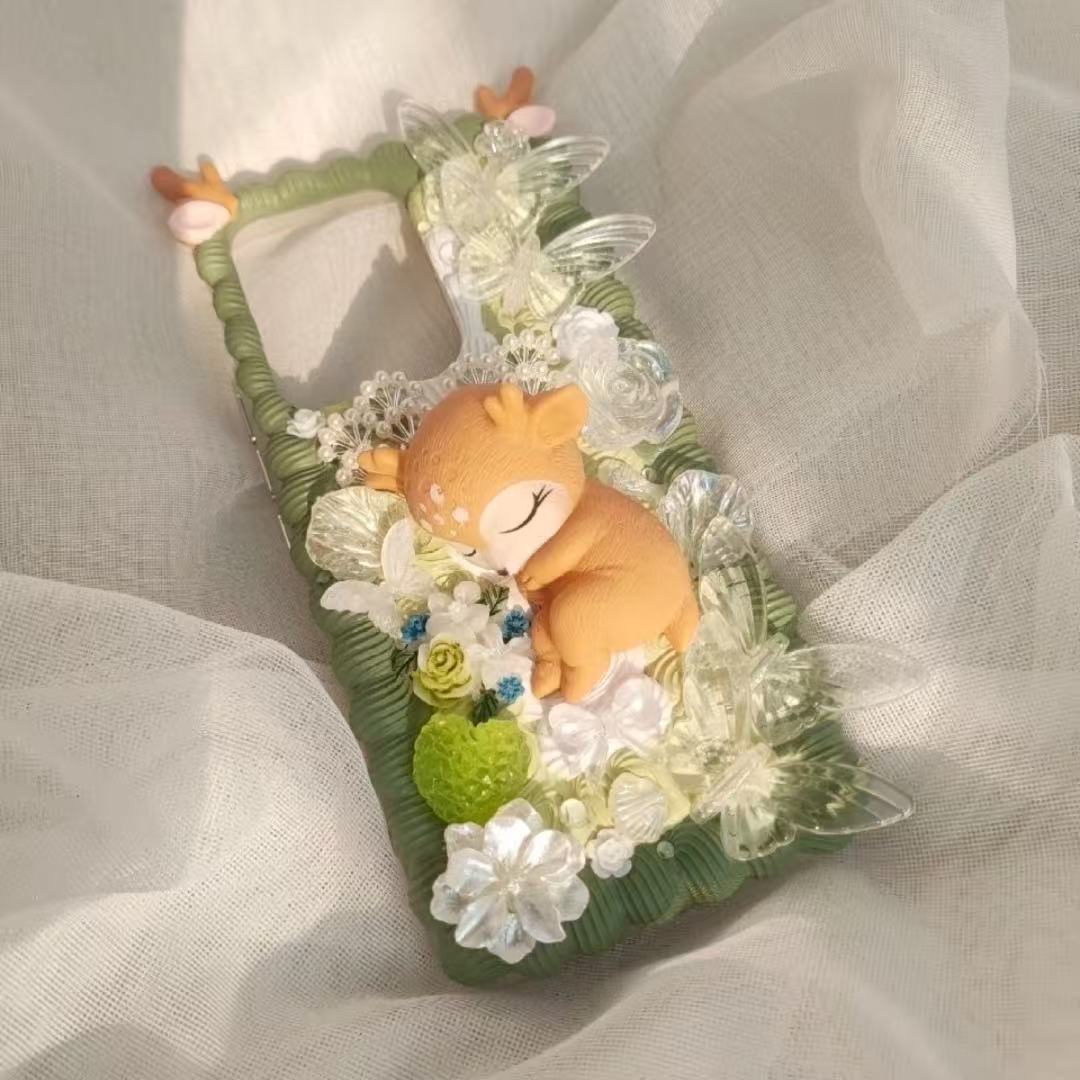 Cute Forest-style Fawn Moose Cream Phone Case Decoration